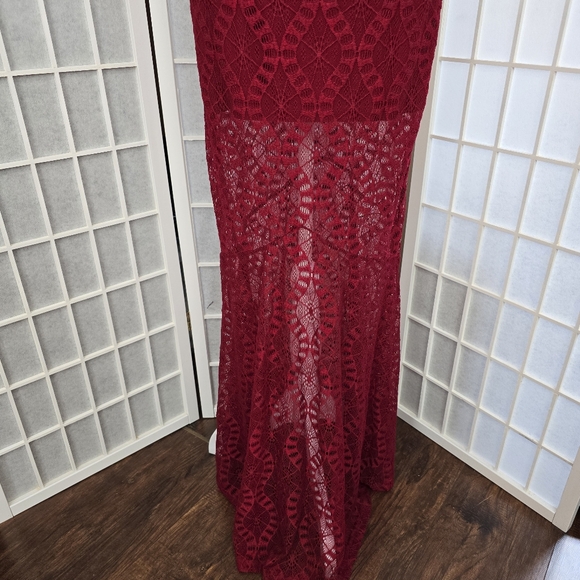#101.Lace Maxi dress with open back - Picture 7 of 8